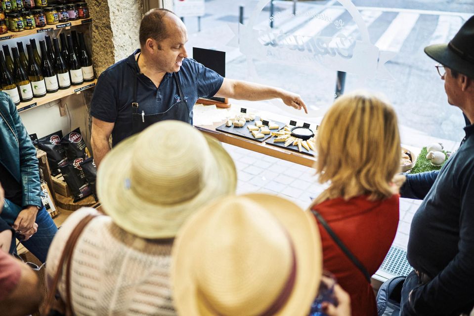 Lyon: Food Walking Tour with a Local Guide - Stop 1: cold cuts and red wine from Lyon’s meat tradition