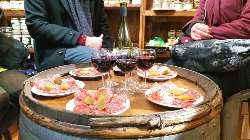 Lyon: Food Walking Tour with a Local Guide - Dietary fit: vegetarians are welcome, vegans aren’t
