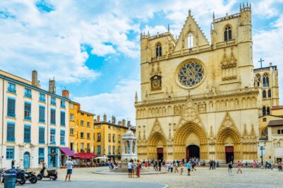Lyon: Guided tour of Lyon - Town Hall and Opera: Lyon’s grand opening scene