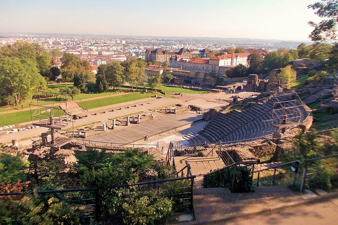 Lyon Highlights & Secrets Walking Guided Tour (small group) including Funicular - How the tour pacing and group size actually feel on the street
