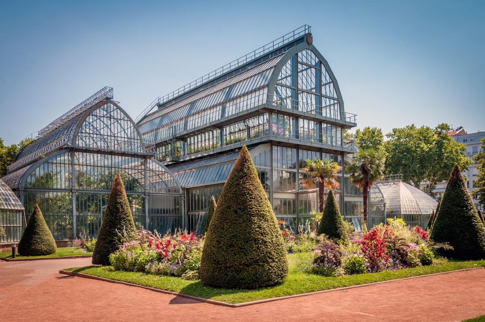 Lyon: 'Parc de la Tête d'Or' Private Walking Tour - Botanical gardens, roses, and tropical greenhouses