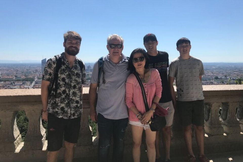 Lyon: Private custom tour with a local guide - Getting started in Lyon: hotel pickup and the first photo stop