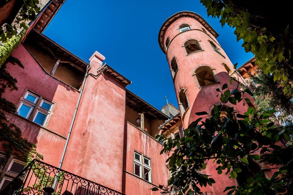 Lyon: Private Traboules Tour – Hidden Passages - Private guide perks you’ll feel from minute one