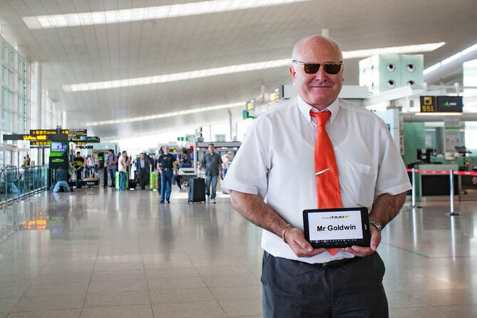 Lyon Private Transfer from Lyon Airport (LYS) to City centre - What happens in the arrivals lounge