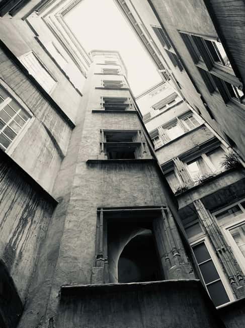 Lyon: Private Walking Tour of "Traboules" in the Old Town - Price check: is $43 worth it for Lyon’s specific experience