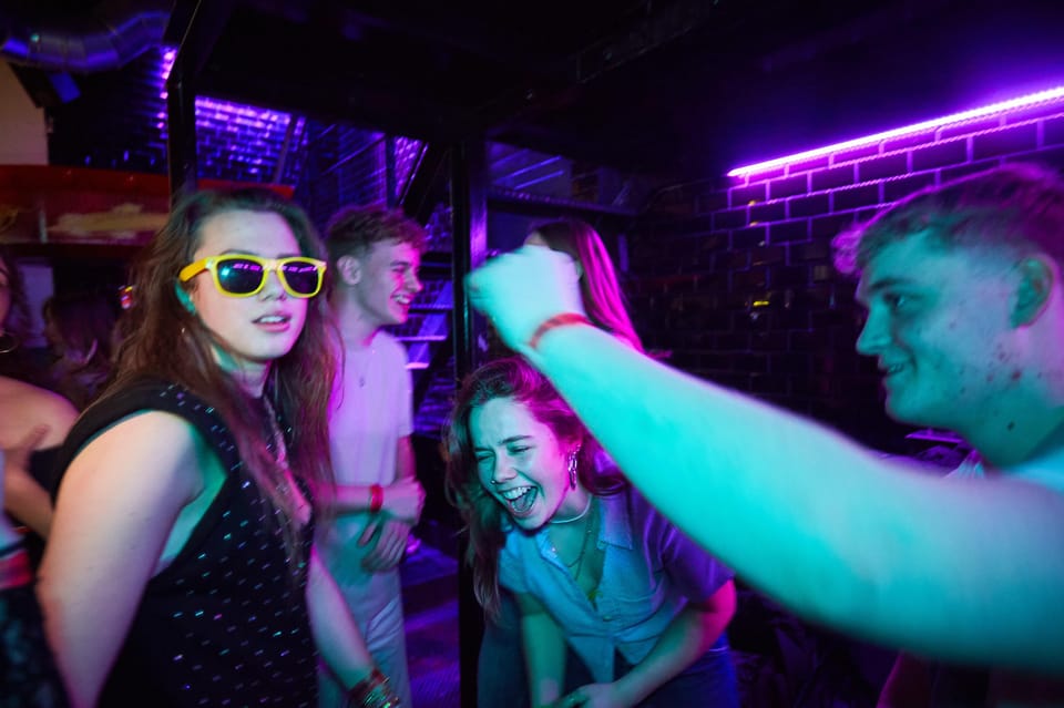 Lyon: Riviera Bar Crawl Party with Free Shots and Vip Entry - Practical advice for a smoother evening