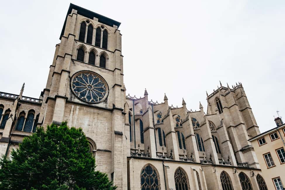 Lyon: Vieux Lyon Food Tasting Walking Tour - Key Reasons People Love This Vieux Lyon Food Walk