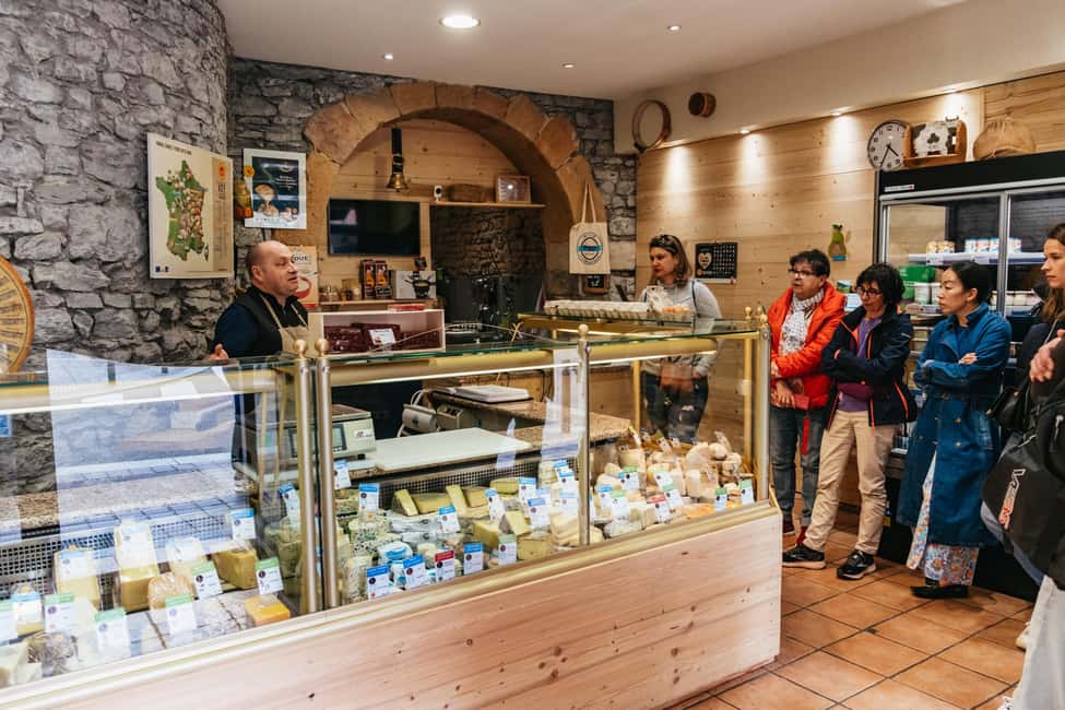 Lyon: Vieux Lyon Food Tasting Walking Tour - Five Tastings, About 14 Samples: What You’ll Actually Eat
