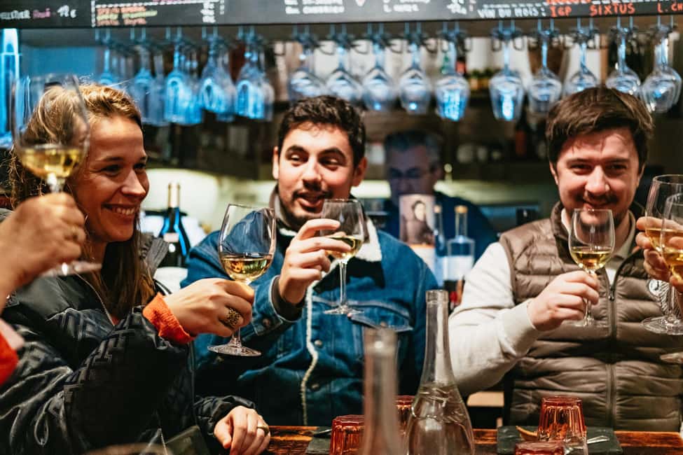 Lyon: Vieux Lyon Food Tasting Walking Tour - Starting at Monseigneur Lavarenne: Easy to Find, Easy to Follow