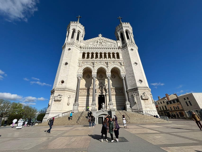 Lyon : Visit Lyon on a private half-day tour with a driver - Place Bellecour gives you a useful starting point
