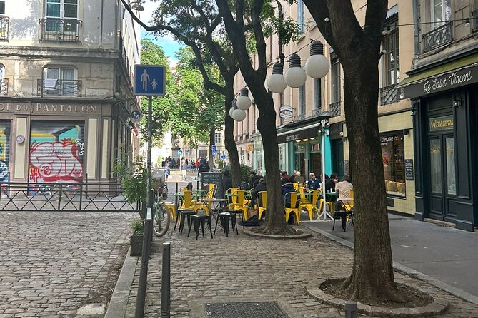 Lyon Walking Tour: Explore Top Sights & Hidden Gems - Stop at Grand Hotel-Dieu: Hospital to Cultural Hub