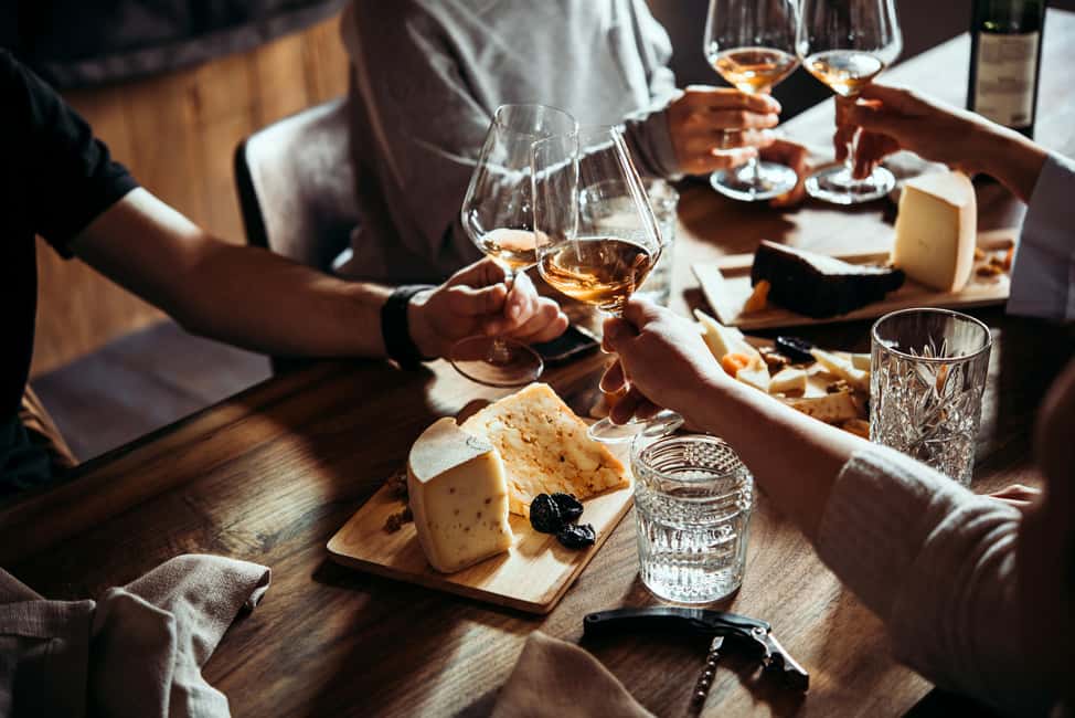Lyon: Wine Tasting & Vinyl Record Experience - Key points at a glance