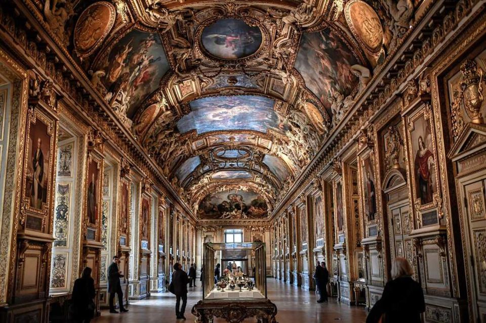 Magnificent tour of the Louvre + Mona Lisa pass - Seeing Venus de Milo and Winged Victory