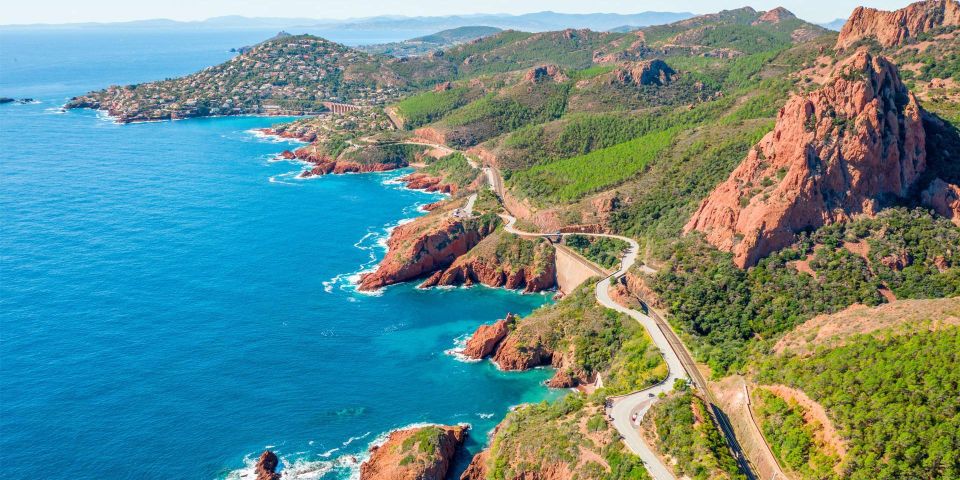 Mandelieu and the Esterel Mountain by Boat without a License - Key points to know