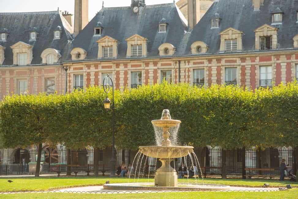 Marais: Discover the Medieval Heart of Paris - Place des Vosges and the world of Victor Hugo