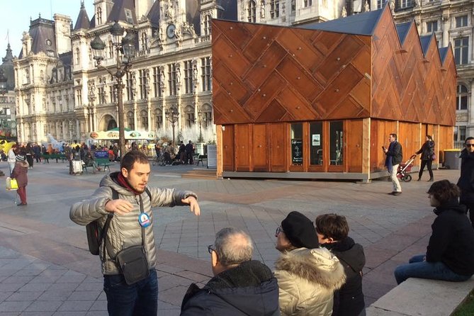Marais District 2-Hour Private Walking Tour in Paris - What the tour does not include