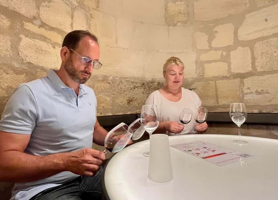 Margaux & Médoc private FULL day tour with a classic car - Two hours among the Margaux vineyards