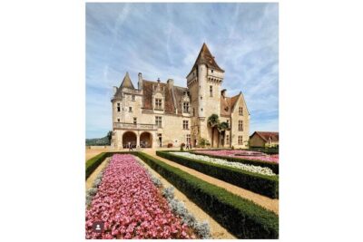 Margaux Wine Tour experience - A photo stop at Château Margaux