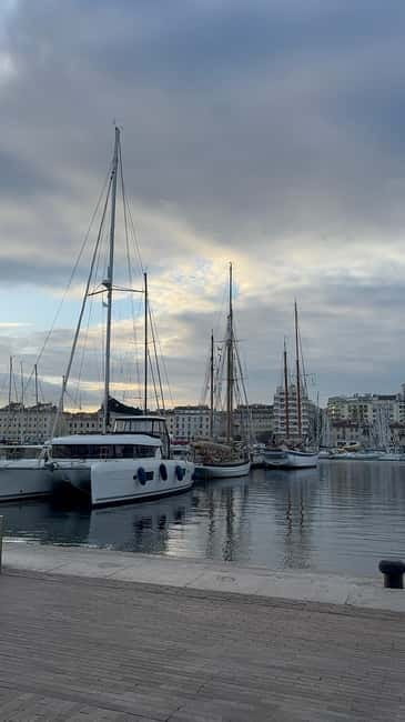 Marseille and Provence: customized tours tailored - Tasting panisses, navettes, and madeleines