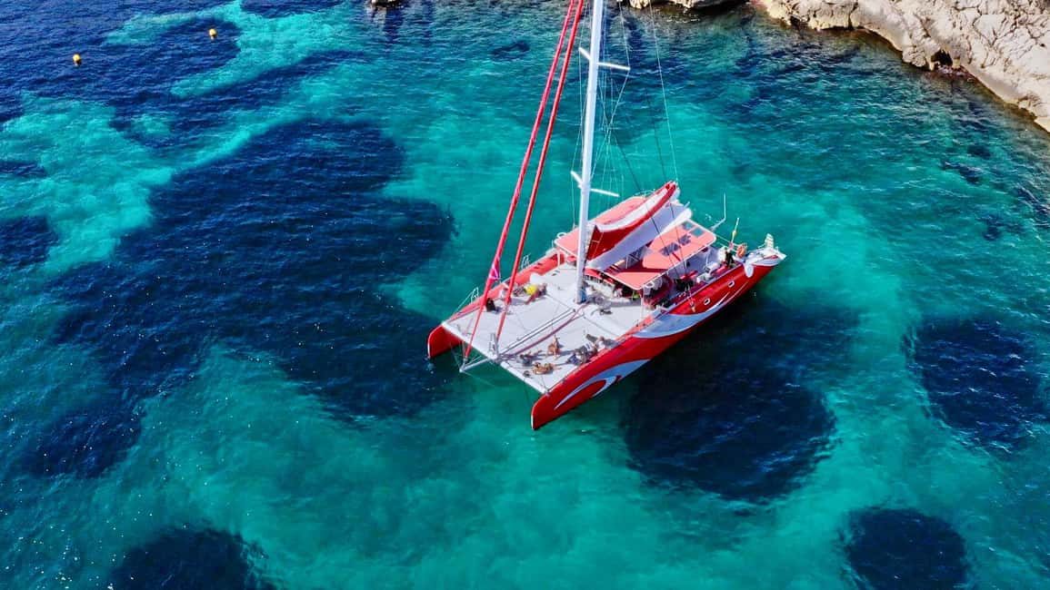 Marseille : Calanques Catamaran Cruise with Lunch & Wine - What you eat and drink on board (and why it changes the feel)