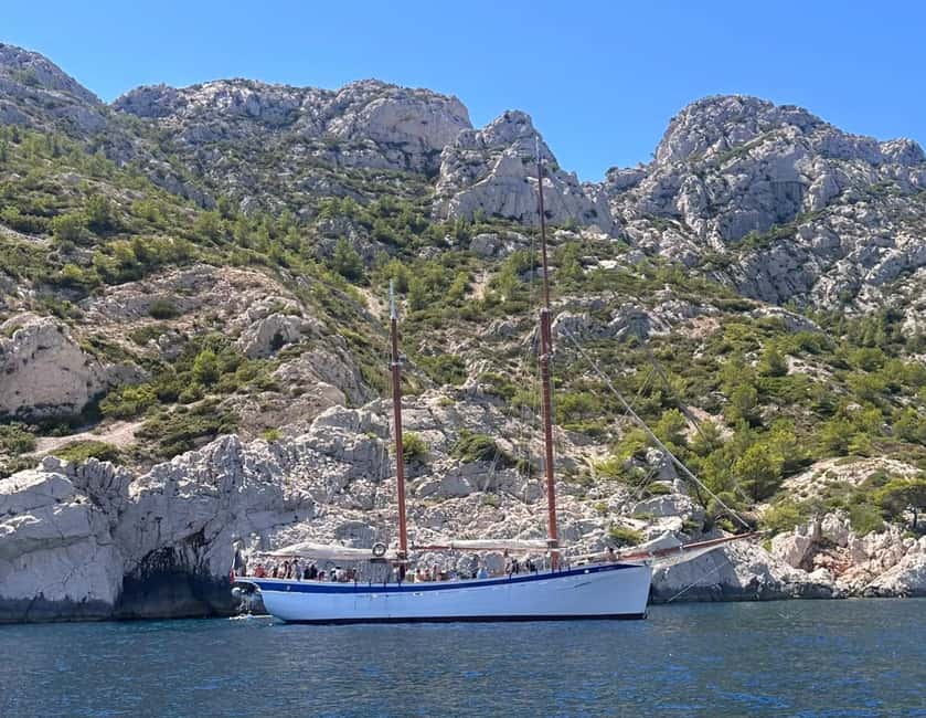 Marseille: Calanques Sailing Cruise with Lunch and Wine - Second swimming stop and the return: coffee, calm, and wind as a bonus
