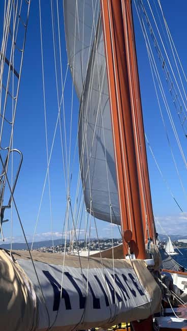 Marseille: Calanques Sailing Cruise with Lunch and Wine - Riding into the Calanques: when weather shapes the whole plan