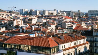 Marseille: Express Walk with a Local in 90 minutes - Starting on Rue de la Canebière