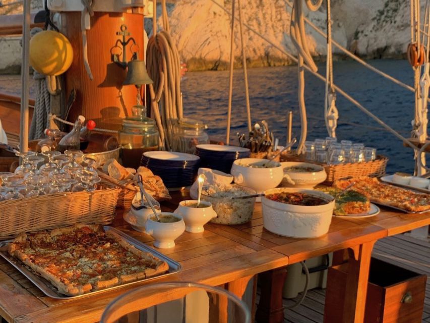 Marseille: Frioul Islands Sunset Cruise with Cocktail Dinner - Should You Book This Marseille Sunset Cruise?