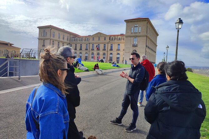 Marseille Guided Tour for 4 Hours with a Bilingual Local Guide - Vallon des Auffes and Palais du Pharo: harbor calm meets grand terraces
