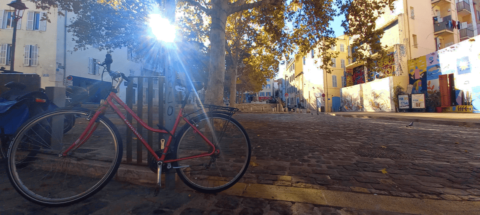 Marseille: Half-Day City Highlights Guided Walking Tour - Le Corniche Kennedy and Plage des Catalans: Sea-Air Reset