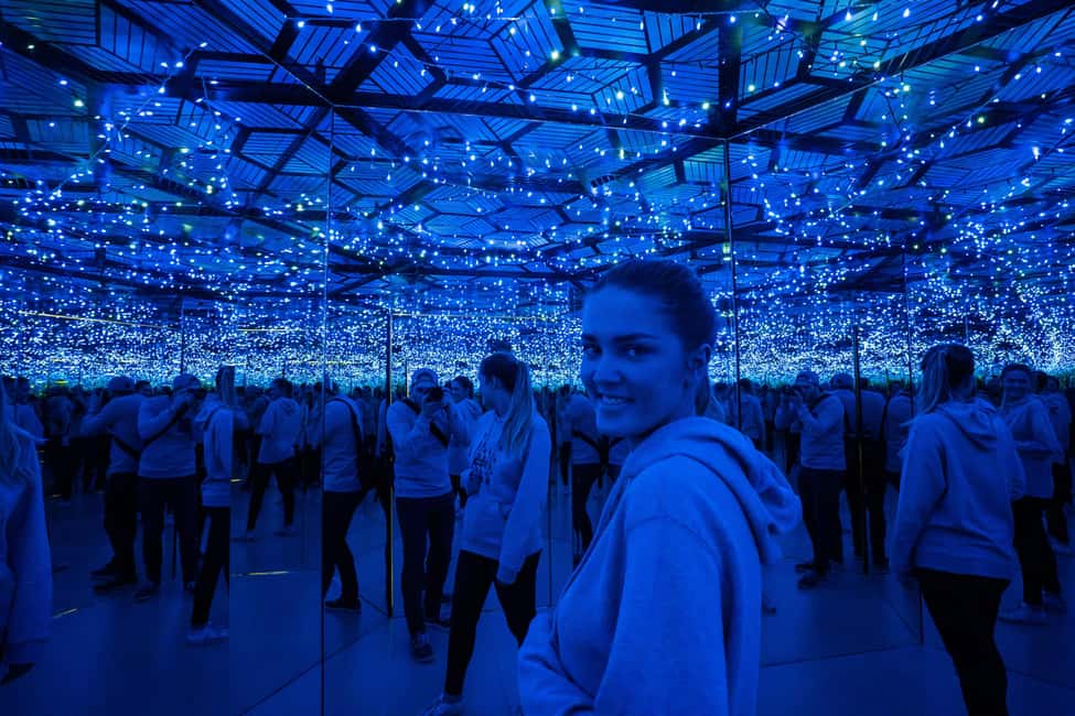 Marseille: Musée de l'Illusion Entry Ticket - Optical puzzles, holograms, and sensory exhibits that keep you moving