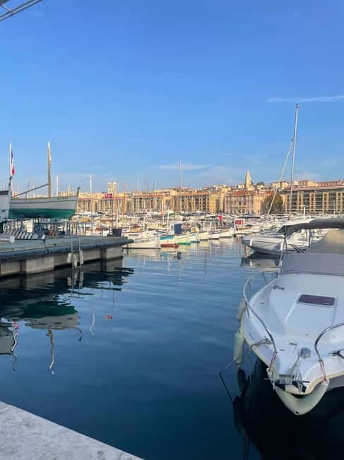 Marseille: Old Port Boat Tour - Getting on board at Bateau Marseille Calanques