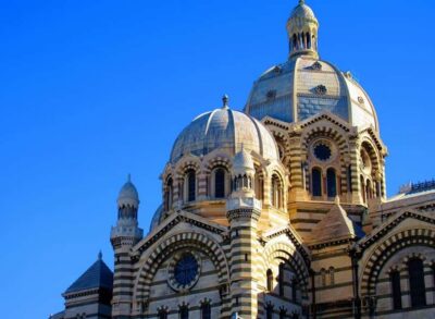Marseille : Panier & Notre-Dame de la Garde Half-day tour - Starting at Hôtel de Ville on Quai du Port