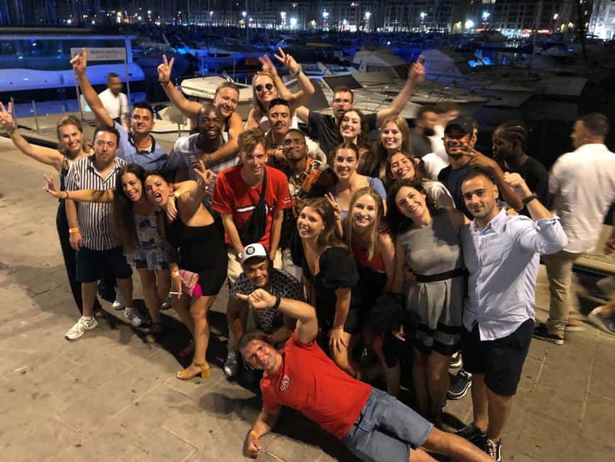 Marseille Pub Crawl: Explore by Night Meet, Mingle & Party - Getting started inside The People Hostel (and why the meeting time matters)