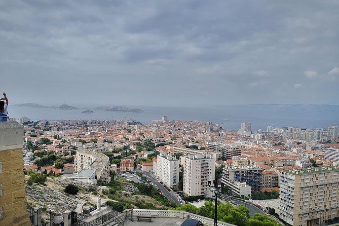 Marseille Shore Excursion: City Sightseeing Tour of Marseille - Le Vieux Port free time: how to spend your 30 minutes well