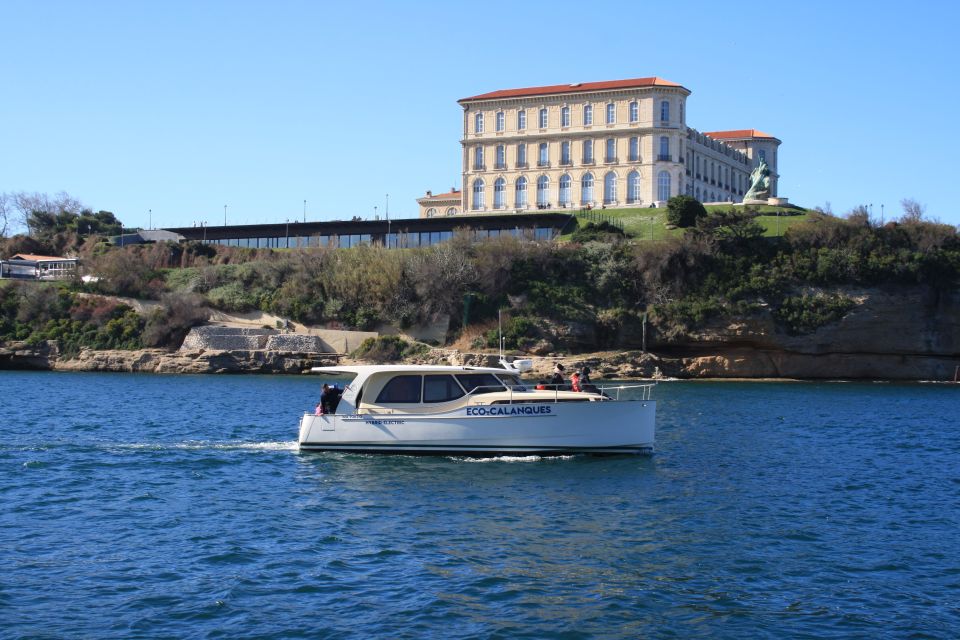 Marseille: Sunset Boat Cruise with Buffet and Organic Wine - Harbor Cruise to Frioul: Panoramic Views and Photo Moments