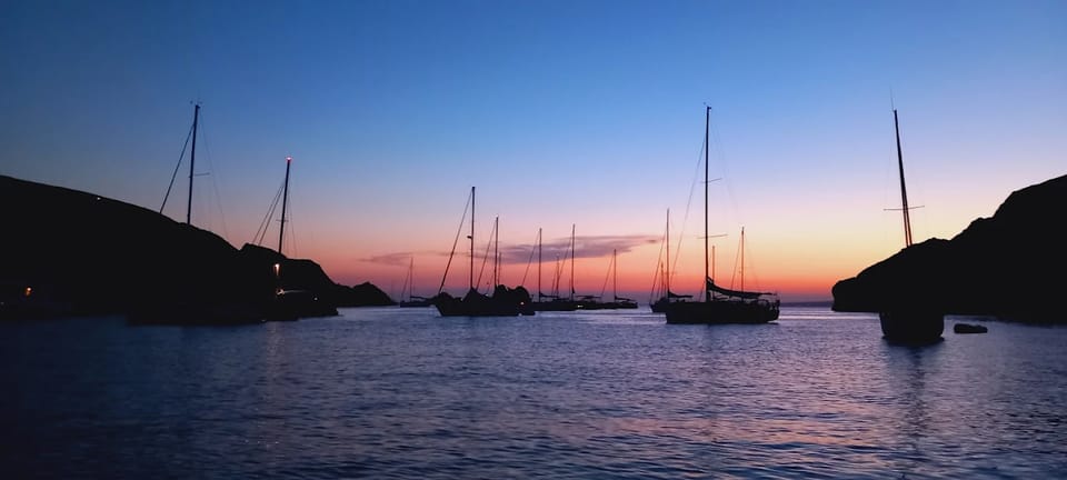 Marseille: Sunset Boat Cruise with Rosé Wine & Snacks - The first golden-hour sweep: MuCEM, Pharo, and Marseille from water level