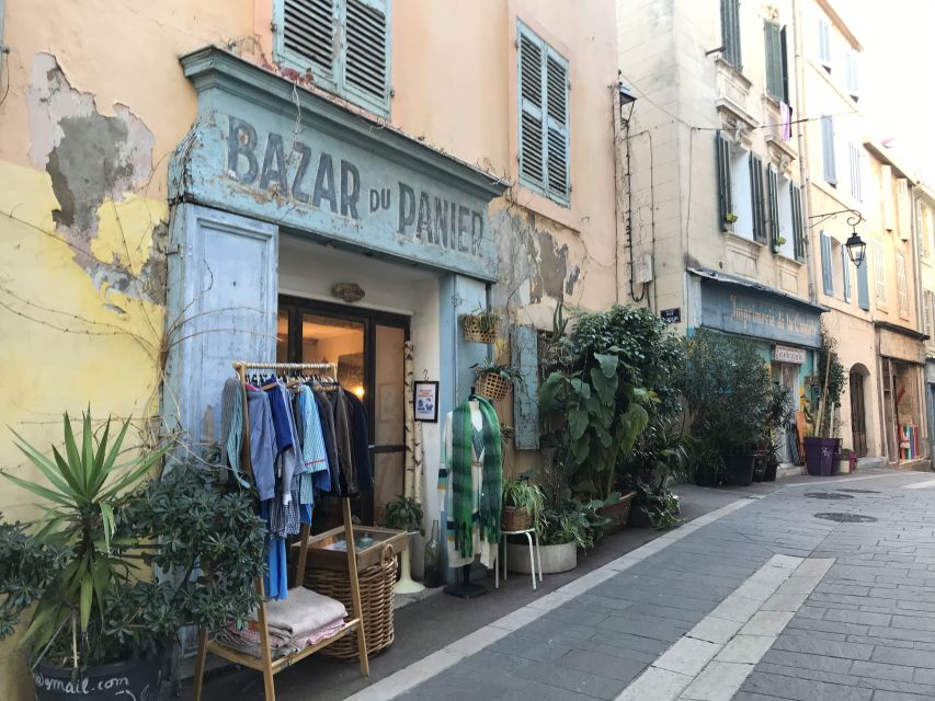 Marseille : The Old Port and "le Panier" - Starting at La Canebière, Marseille’s grand urban stage