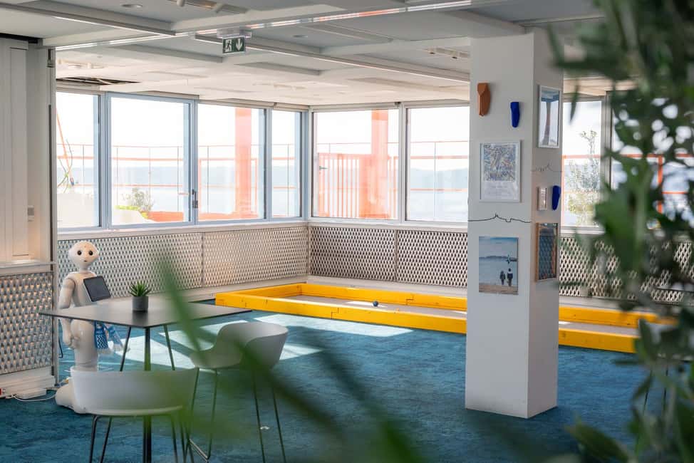 Marseille: Ticket for the Sky Center's panoramic terrace - Interactive App, City Labels, and the Robot: Making the View Make Sense