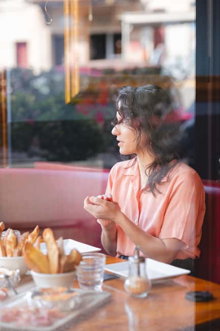 Marseille: Walking Food Tour with Full Meal - What a 210-minute full-meal walk really feels like
