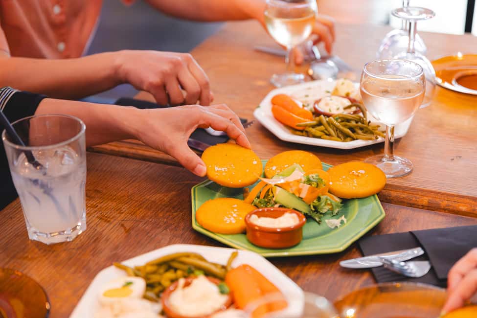 Marseille: Walking Food Tour with Full Meal - Guides and group energy: why the human factor matters