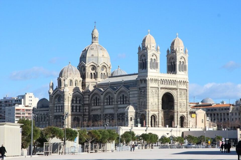 Marseilles: Private Custom Tour with a Local Guide - The photo stop that helps you start making sense of the city