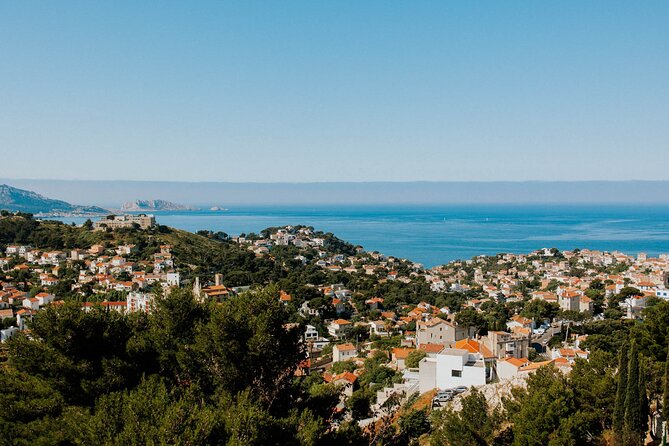 Mediterranean Dolce Vita: Cassis, Calanques Boat Ride & Appetizer - Choosing Notre Dame de la Garde or more Cassis time
