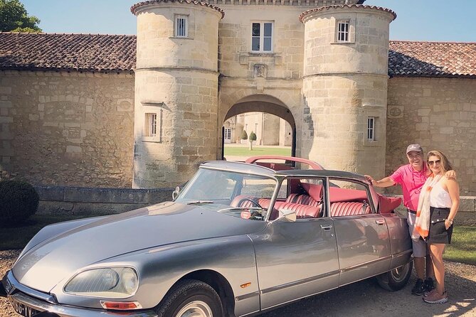 Médoc luxury wine tour aboard a Citroën DS Limousine Convertible - The Scenic Castles Road Cruise in the DS
