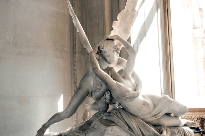 Mona Lisa and Treasures: Louvre Museum Experience 6-people Max - Where you meet and how the tour ends inside the Louvre