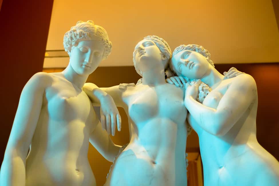 Mona Lisa & Treasures: 6-people Max Louvre Experience - Key things to know before you go