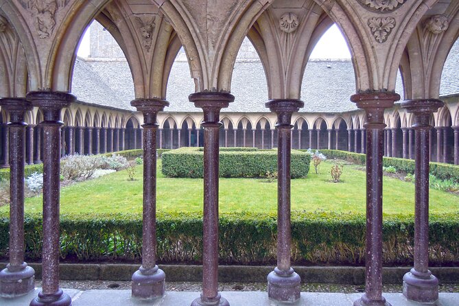 Mont Saint Michel Day Trip from Paris with English Speaking Guide - What the day feels like in practice (and how to plan for comfort)