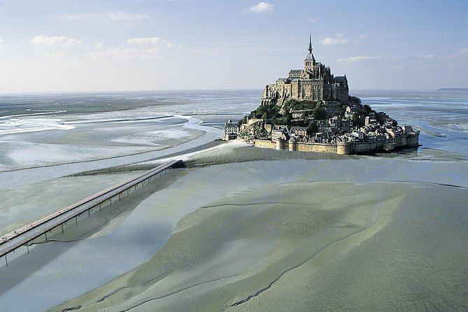 Mont Saint Michel Experience - Shuttle Service from Bayeux - Bayeux to Mont-Saint-Michel: the smooth start that sets the tone