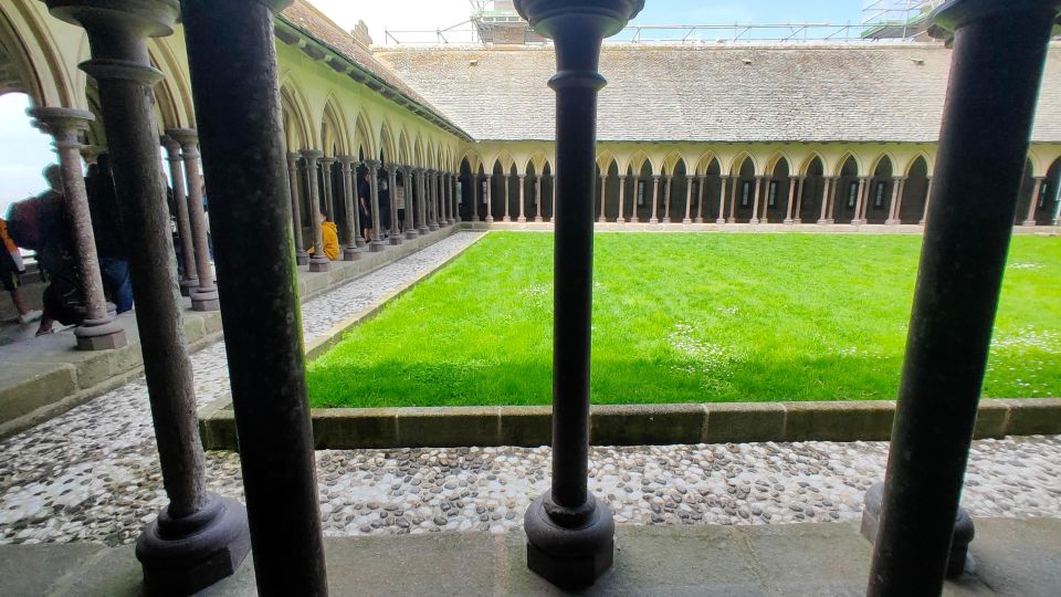 Mont-Saint-Michel: Private Guided Tour with Abbey Entrance - Key Things to Know Before You Go