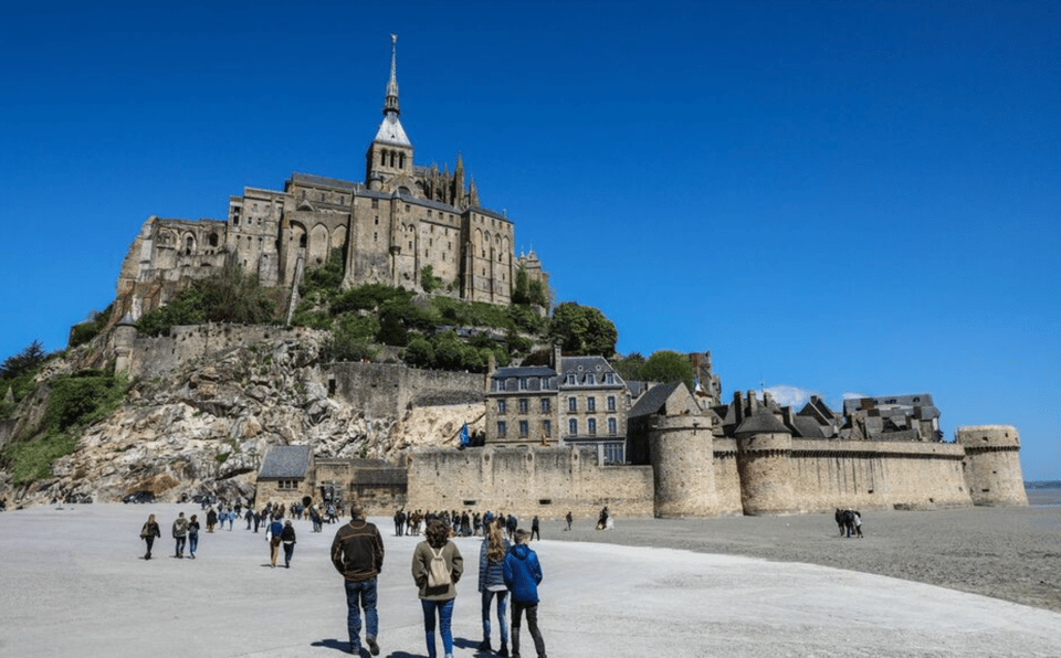 Mont-Saint-Michel: Private Guided Tour with Abbey Entrance - The On-Foot 15 Minutes: Small Walks, Big Payoffs